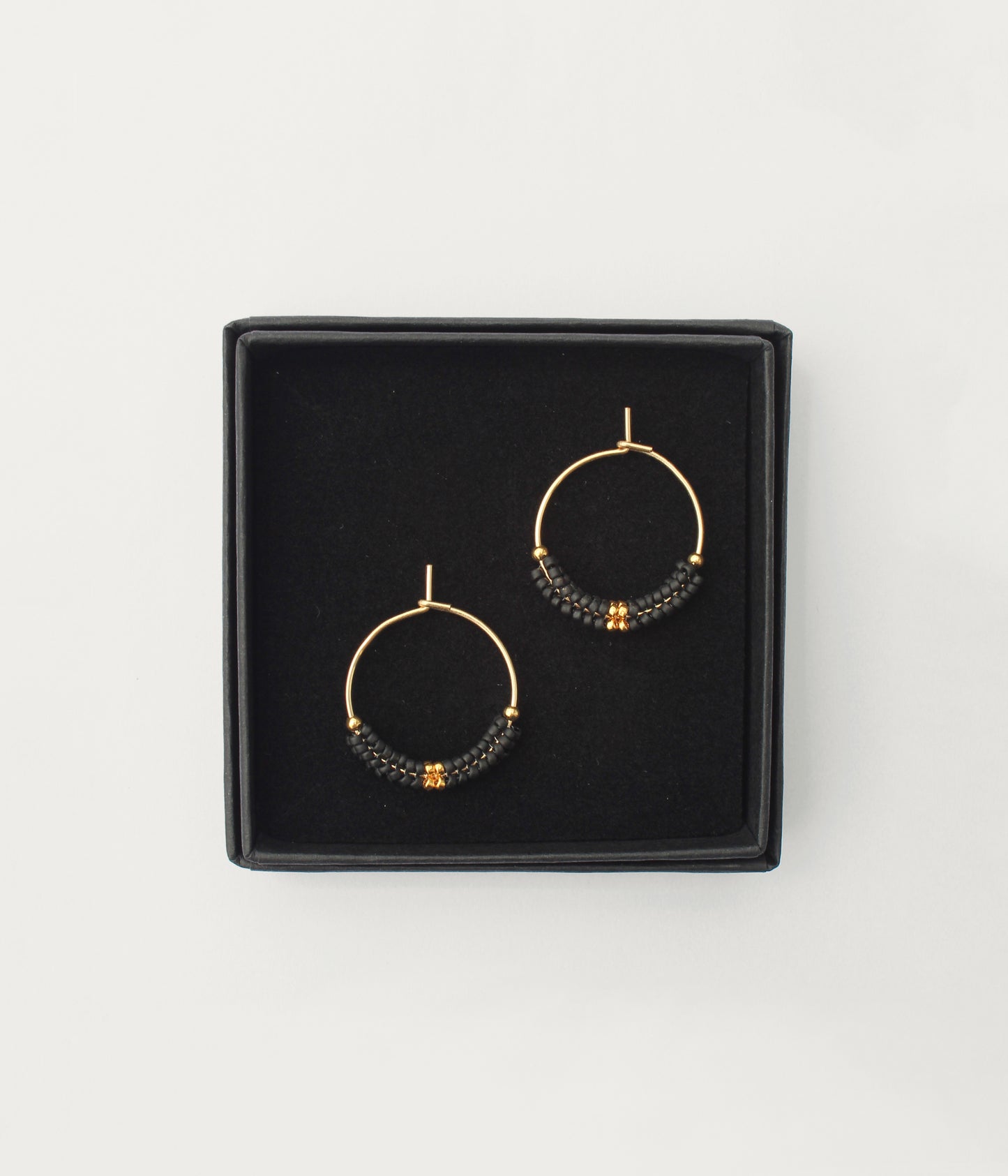 Luna Hoops Black